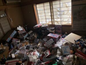 大阪府訳あり物件・ゴミ屋敷の和室