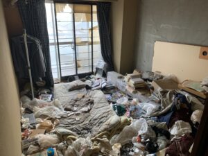 京都府訳あり物件・ゴミ屋敷の寝室