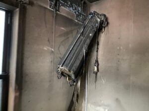 愛知県火災物件の煤がついた壁