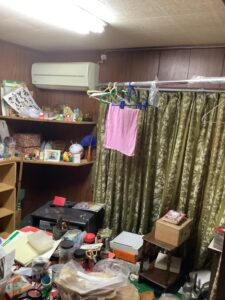埼玉県訳あり物件の生活感のある部屋