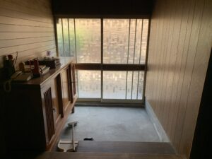 福岡県事故物件の玄関